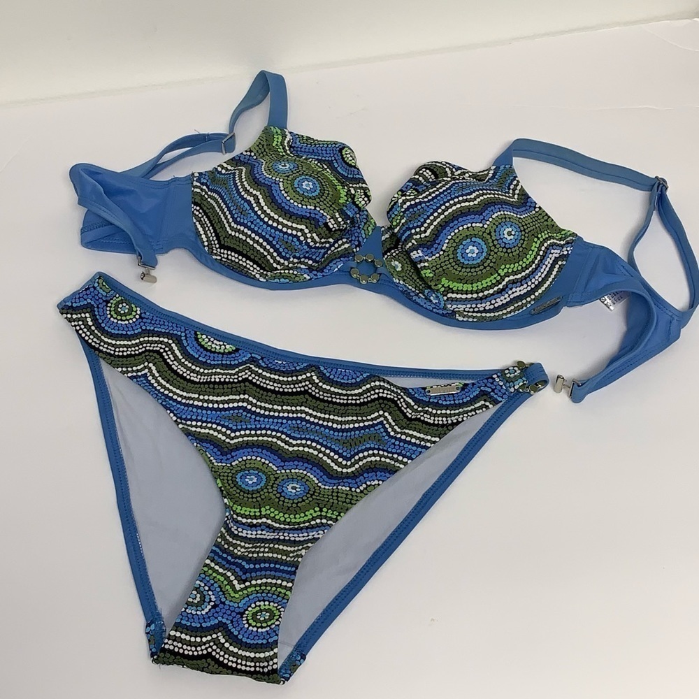 Kris Line Size M Blue/Green/White Geometric BOHO Bikini Swim Top